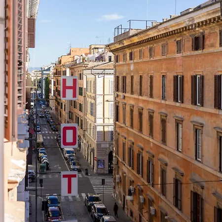 Your Elegant Loft At Termini Station-3